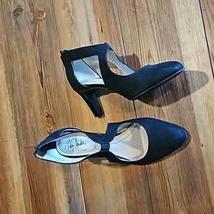 Life stride dress heels